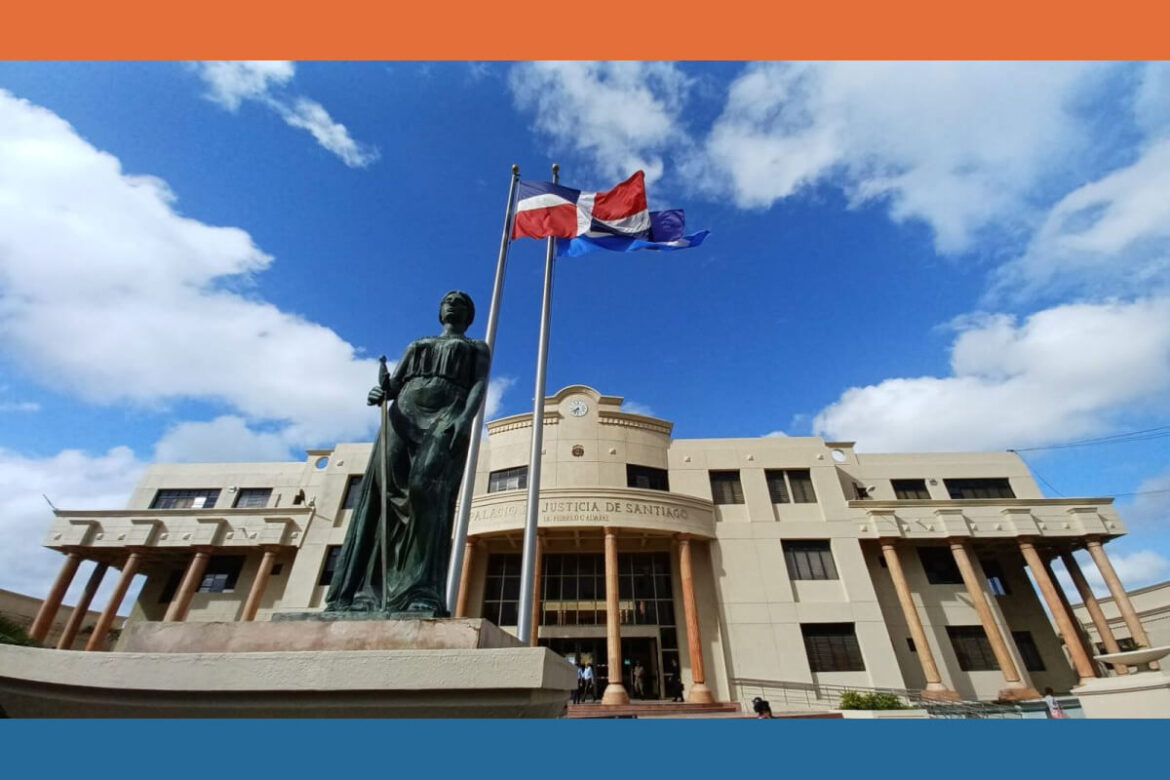 Medidas de Coerción Impuestas a Hombre Imputado por Compra de Cédulas en Santiago